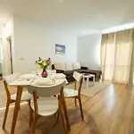 Apartment Esther Line Apartments-self Check-in,free Private Parking Subject To Availability *