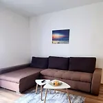 Apartment Esther Line Apartments-self Check-in,free Private Parking Subject To Availability