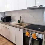 Apartment Esther Line Apartments-self Check-in,free Private Parking Subject To Availability