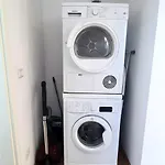 Esther Line Apartments-self Check-in,free Private Parking Subject To Availability