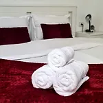 Apartment Esther Line Apartments-self Check-in,free Private Parking Subject To Availability