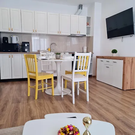 Esther Line - Self Check-in, Free Private Parking Lägenhet Timişoara