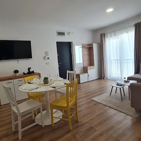 아파트 Esther Line - Self Check-in, Free Private Parking 티미쇼아라