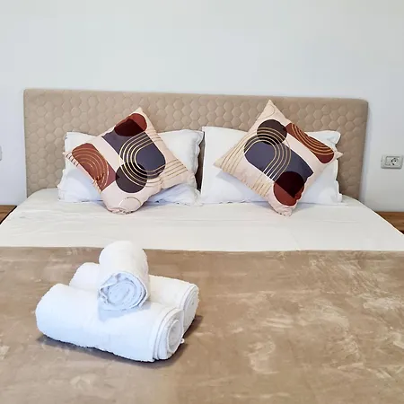 Esther Line - Self Check-in, Free Private Parking Lägenhet