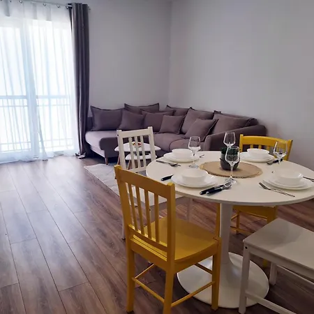 아파트 Esther Line - Self Check-in, Free Private Parking 티미쇼아라