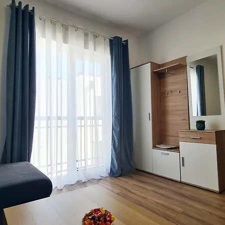 Esther Line - Self Check-in, Free Private Parking Lägenhet *