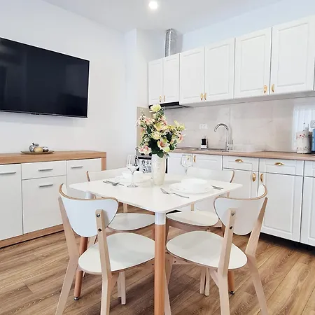 Διαμέρισμα Esther Line Apartments-self Check-in,free Private Parking Subject To Availability