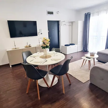 Lägenhet Esther Line - Self Check-in, Free Private Parking *