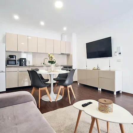 Esther Line - Self Check-in, Free Private Parking Lägenhet Timişoara