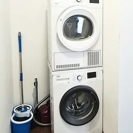 Esther Line - Self Check-in, Free Private Parking *