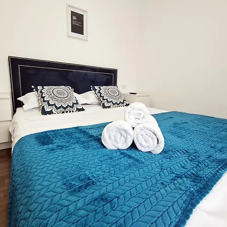 Esther Line - Self Check-in, Free Private Parking Timişoara