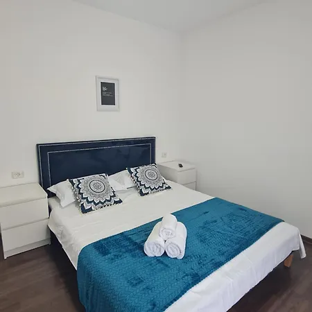 Esther Line - Self Check-in, Free Private Parking 아파트