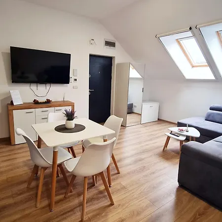 Esther Line - Self Check-in, Free Private Parking Lägenhet