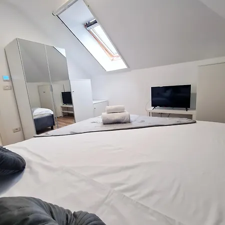 Lägenhet Esther Line - Self Check-in, Free Private Parking