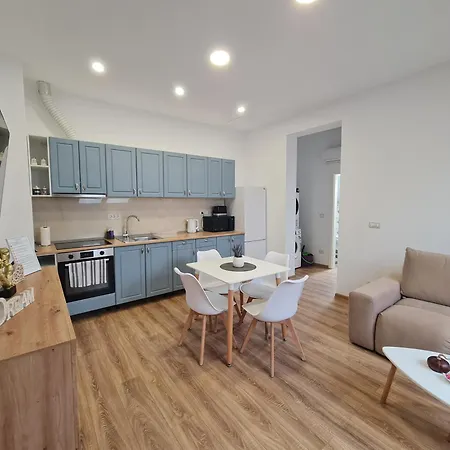 Lägenhet Esther Line - Self Check-in, Free Private Parking Timişoara