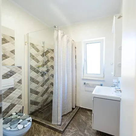 Esther Line - Self Check-in, Free Private Parking 아파트 *