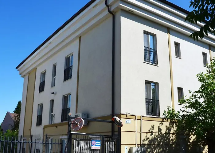 Esther Line Apartments-self Check-in,free Private Parking Subject To Availability Timişoara