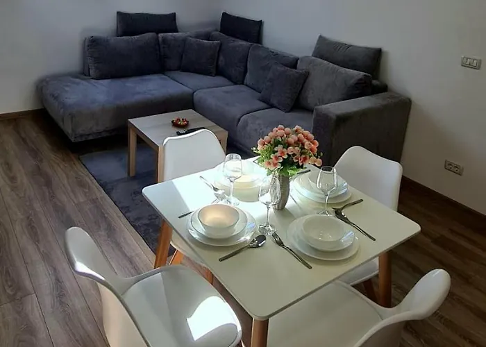 Lägenhet Esther Line Apartments-self Check-in,free Private Parking Subject To Availability Timişoara