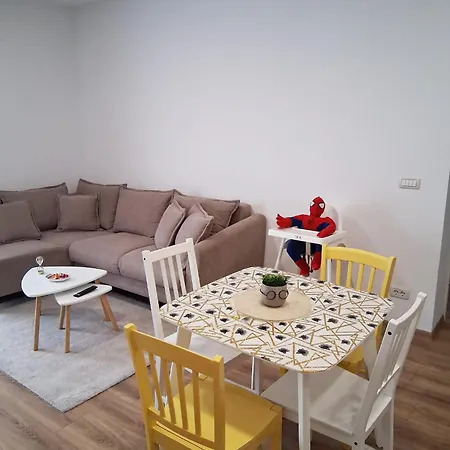 Apartamento Esther Line Apartments-self Check-in,free Private Parking Subject To Availability *