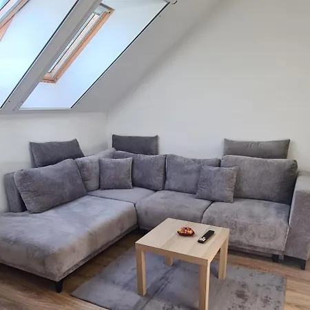 Esther Line Apartments-self Check-in,free Private Parking Subject To Availability