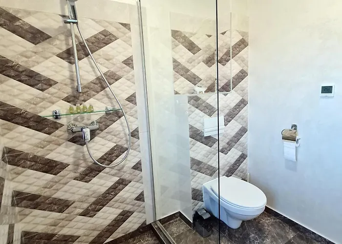 Esther Line Apartments-self Check-in,free Private Parking Subject To Availability Апартаменти *