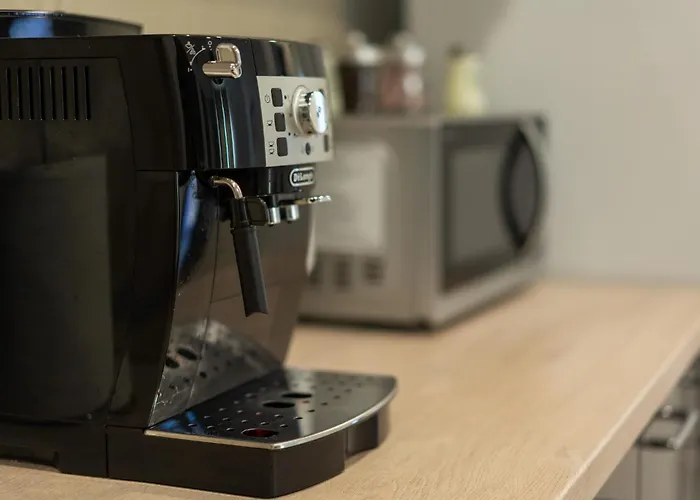 Esther Line Apartments-self Check-in,free Private Parking Subject To Availability Апартаменти